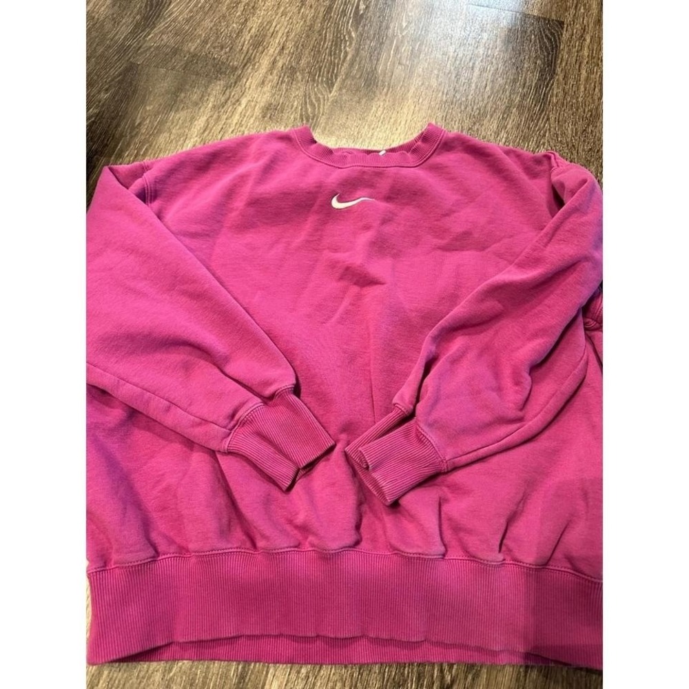Nike Pink Crewneck Sweatshirt Pullover Swoosh Logo Cozy Fleece Lined
